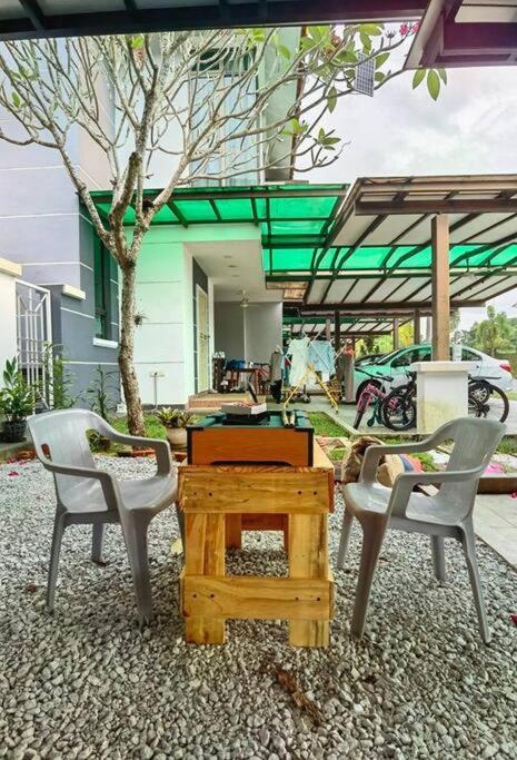 Villa 18 Team Family Gathering First Choice *